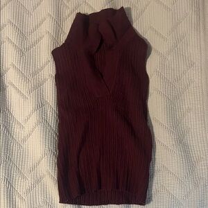 Sleeveless Burgundy Sweater